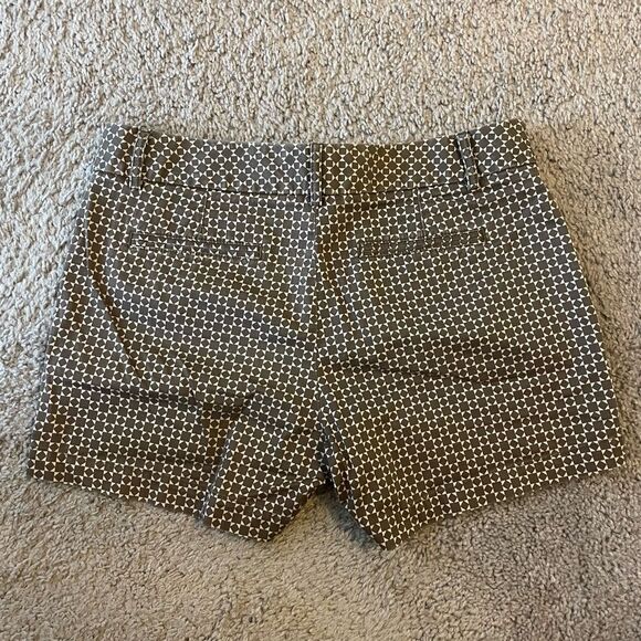 Banana Republic Martin Fit Patterned Shorts - Picture 4 of 4